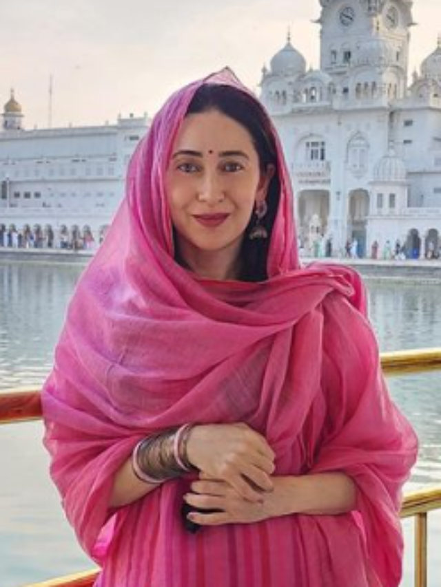 karisma kapoor seeks blessings at Golden Temple