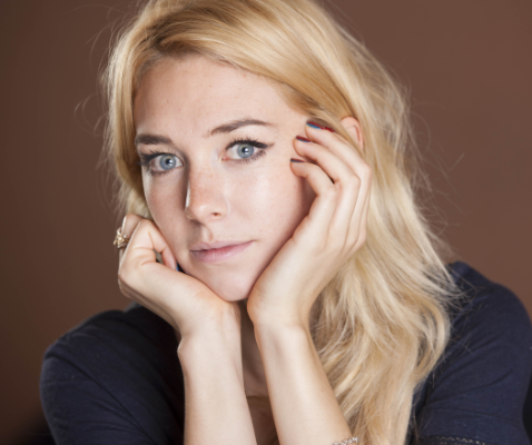 Vanessa Kirby blue eyes