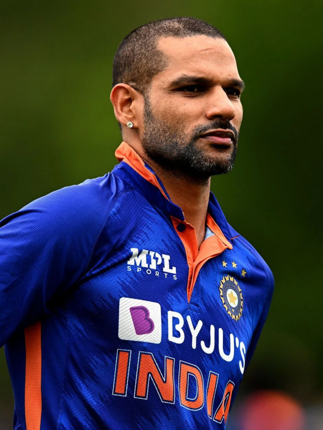 Shikhar Dhawan announces retirement